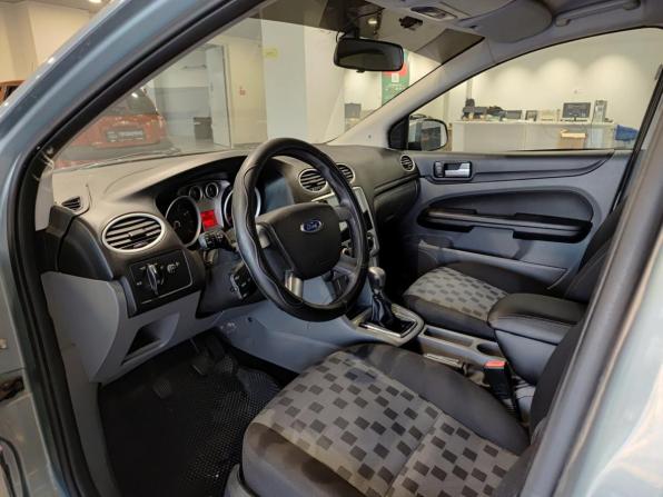 Ford Focus II Рестайлинг с пробегом 2009 года, цена 370 000 рублей, 310551 км, седан, Автокод Объявления