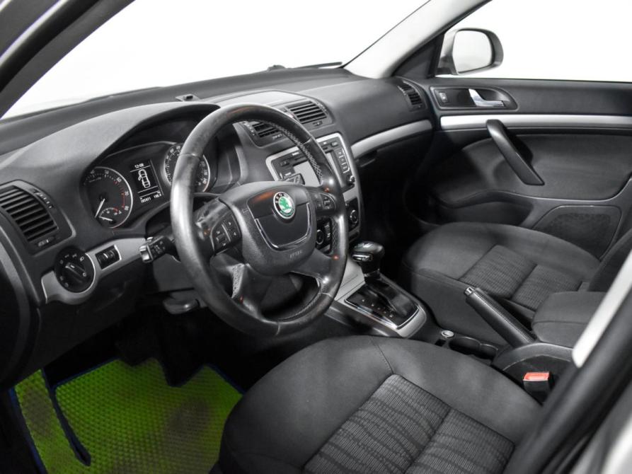 Skoda Octavia II (A5) Рестайлинг Санкт-Петербург  - изображение 9