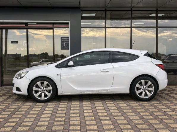 Opel Astra J Рестайлинг с пробегом 2012 года, цена 720 000 рублей, 178877 км, хэтчбек, Автокод Объявления
