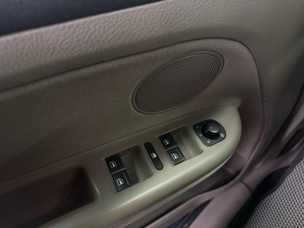 Volkswagen Golf Plus II с пробегом 2010 года, цена 749 000 рублей, 215189 км, хэтчбек, Автокод Объявления