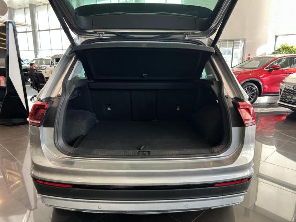 Volkswagen Tiguan II с пробегом 2020 года, цена 3 000 000 рублей, 82749 км, внедорожник, Автокод Объявления