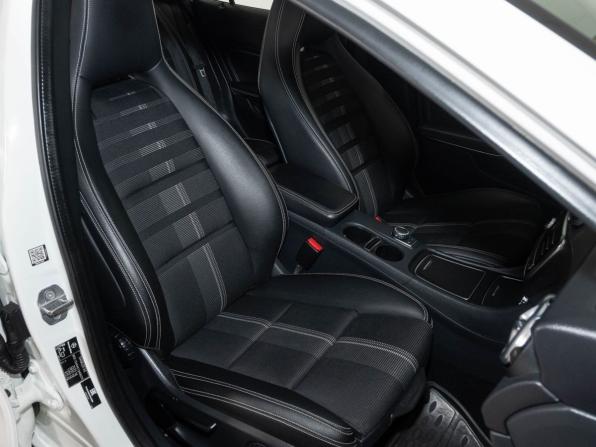 Mercedes-Benz GLA I (X156) Рестайлинг с пробегом 2019 года, цена 2 620 000 рублей, 112127 км, внедорожник, Автокод Объявления
