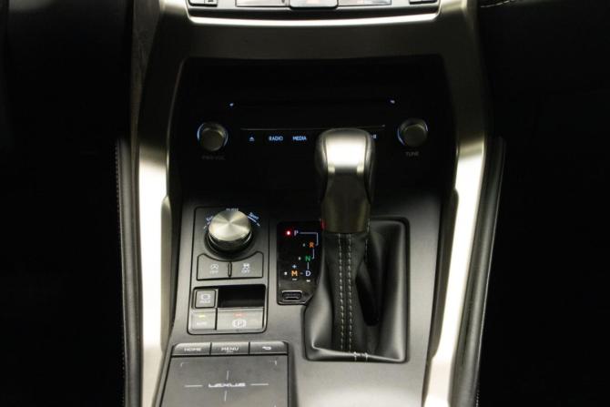 Lexus NX I Рестайлинг с пробегом 2019 года, цена 2 450 000 рублей, 206161 км, внедорожник, Автокод Объявления