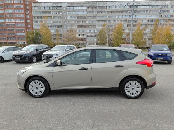 Ford Focus III Рестайлинг с пробегом 2017 года, цена 990 000 рублей, 109176 км, хэтчбек, Автокод Объявления