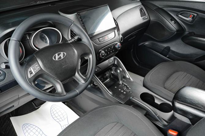 Hyundai ix35 I Рестайлинг с пробегом 2015 года, цена 1 259 000 рублей, 195500 км, внедорожник, Автокод Объявления