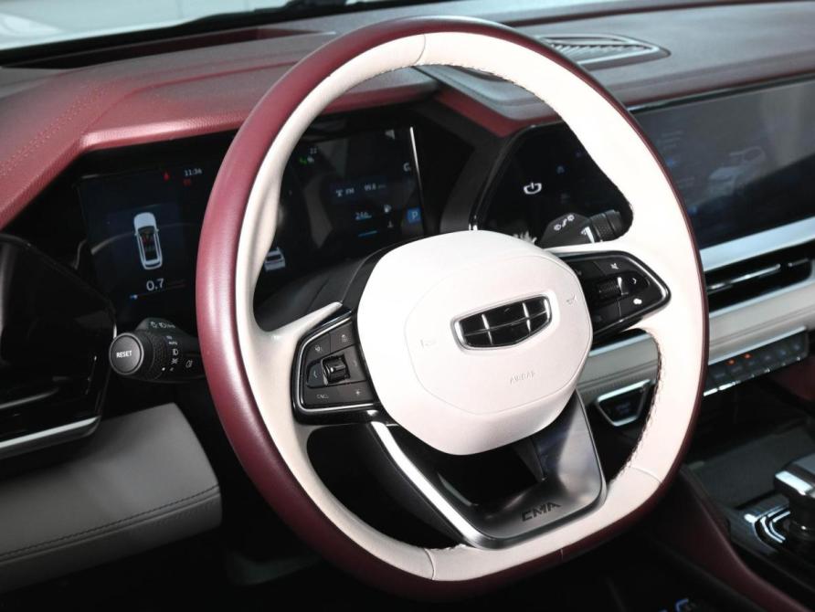 Geely Monjaro I Ростов-на-Дону  - изображение 13