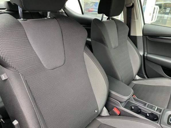 Skoda Octavia IV (A8) с пробегом 2021 года, цена 2 365 000 рублей, 78775 км, лифтбек, Автокод Объявления