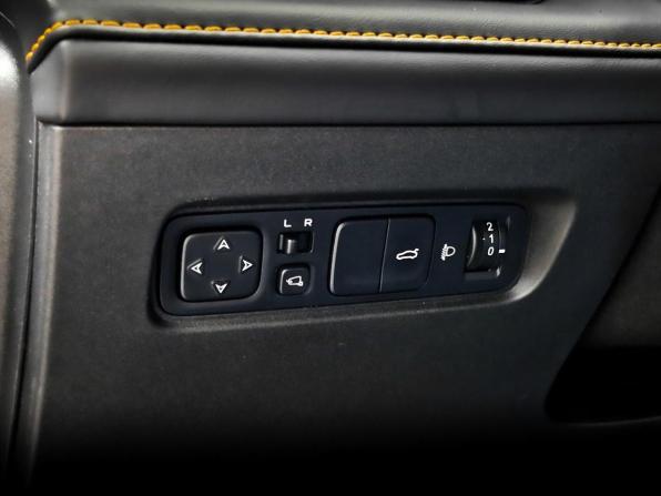Changan UNI-V I с пробегом 2023 года, цена 2 170 000 рублей, 40444 км, лифтбек, Автокод Объявления