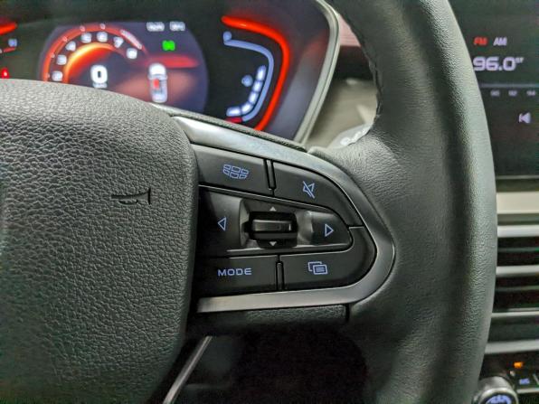 Geely Coolray I с пробегом 2023 года, цена 1 840 000 рублей, 33311 км, внедорожник, Автокод Объявления