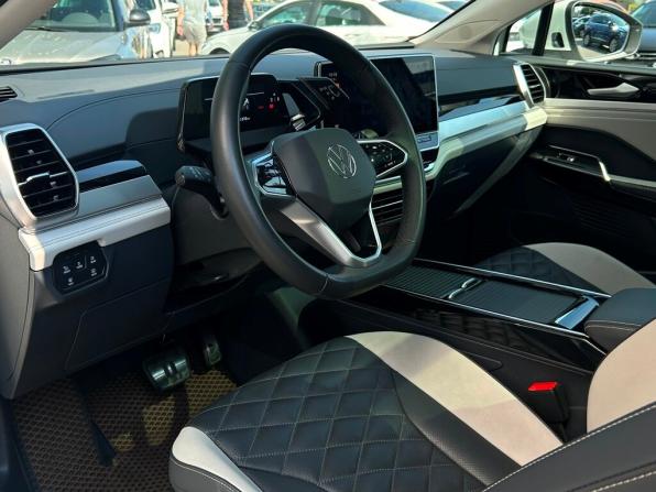 Volkswagen ID.6 с пробегом 2023 года, цена 3 545 700 рублей, 29325 км, внедорожник, Автокод Объявления