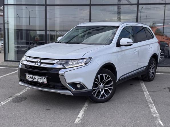 Mitsubishi Outlander III Рестайлинг 2 с пробегом 2016 года, цена 1 835 000 рублей, 181308 км, внедорожник, Автокод Объявления