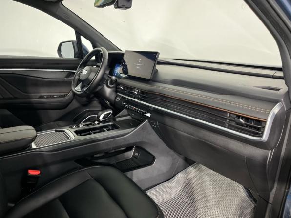 Geely Okavango I Рестайлинг с пробегом 2023 года, цена 2 735 000 рублей, 56694 км, внедорожник, Автокод Объявления