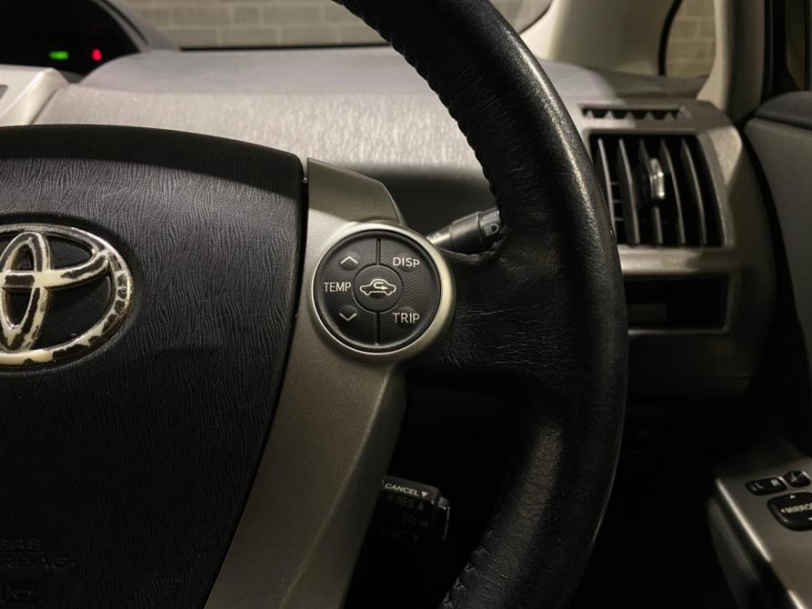 Toyota Prius Alpha I (ZVW40/41) Челябинск  - изображение 18