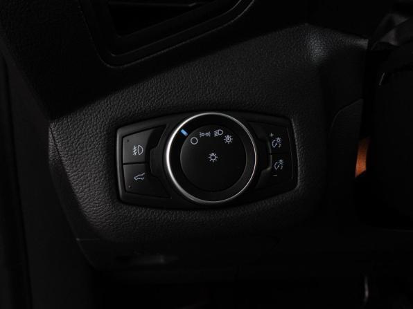 Ford Escape III Рестайлинг с пробегом 2018 года, цена 1 599 000 рублей, 111735 км, внедорожник, Автокод Объявления