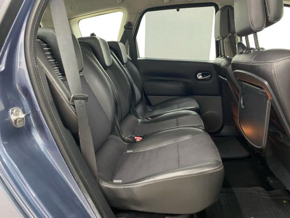 Renault Scenic II Рестайлинг с пробегом 2008 года, цена 550 000 рублей, 140039 км, компактвэн, Автокод Объявления