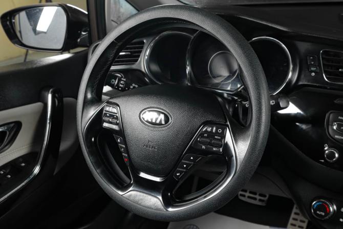 Kia Ceed II с пробегом 2014 года, цена 1 179 000 рублей, 220000 км, универсал, Автокод Объявления