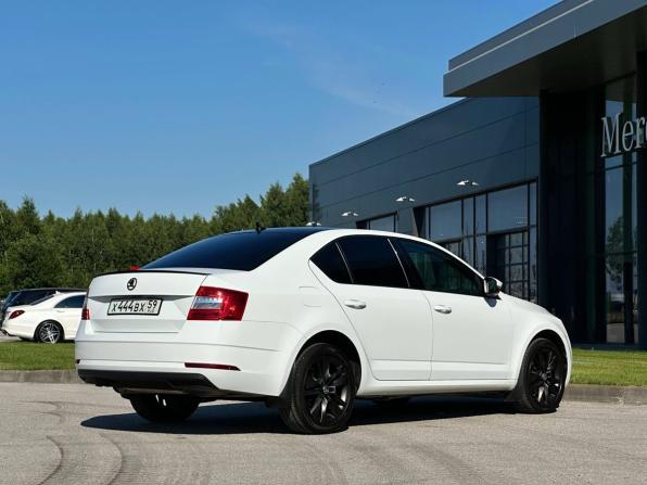 Skoda Octavia III (A7) Рестайлинг с пробегом 2017 года, цена 1 850 000 рублей, 90814 км, лифтбек, Автокод Объявления