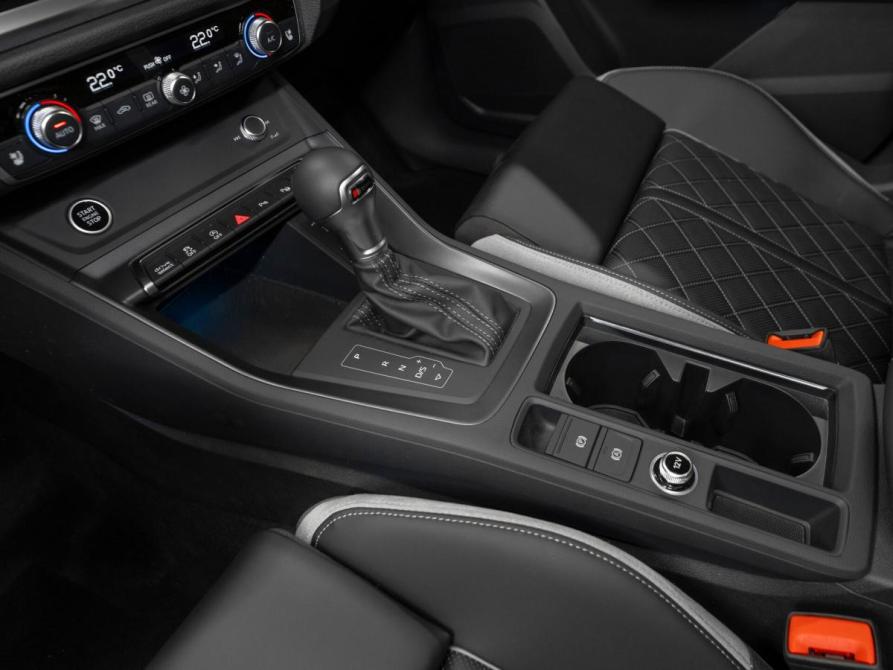 Audi Q3 II (F3) Москва  - изображение 16