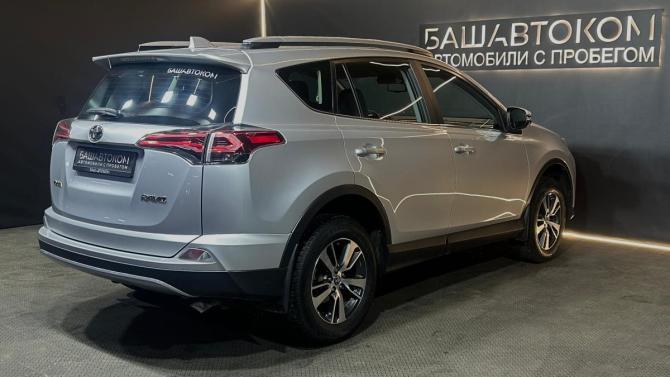 Toyota RAV4 IV (XA40) Рестайлинг с пробегом 2017 года, цена 2 165 000 рублей, 166418 км, внедорожник, Автокод Объявления