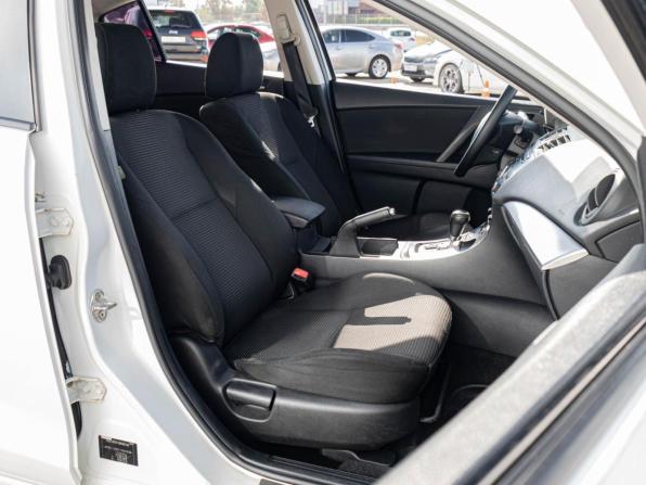 Mazda 3 II (BL) Рестайлинг с пробегом 2012 года, цена 820 000 рублей, 246041 км, седан, Автокод Объявления