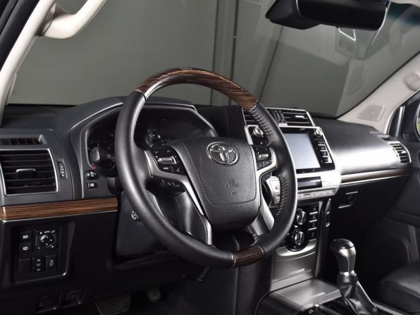 Toyota Land Cruiser Prado 150 Series Рестайлинг 2 с пробегом 2017 года, цена 4 234 995 рублей, 251944 км, внедорожник, Автокод Объявления