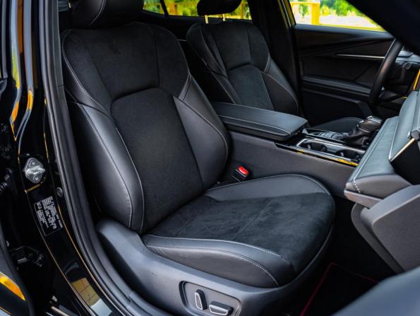 Toyota Camry IX (XV80) China Market с пробегом 2025 года, цена 4 306 500 рублей, 15585 км, седан, Автокод Объявления