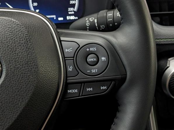 Toyota RAV4 V (XA50) с пробегом 2025 года, цена 3 925 000 рублей, 5170 км, внедорожник, Автокод Объявления
