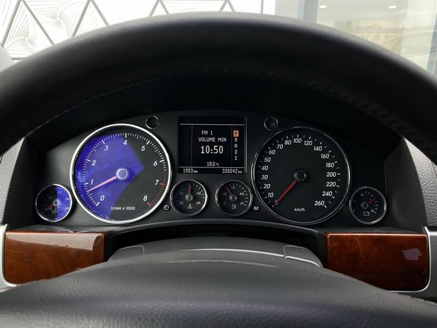 Volkswagen Touareg I Москва  - изображение 23