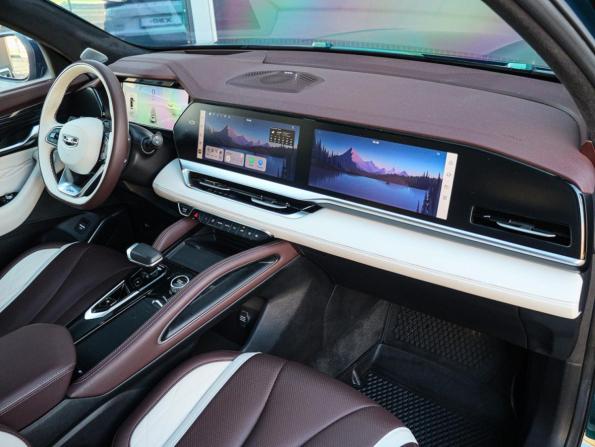 Geely Monjaro I с пробегом 2023 года, цена 3 350 000 рублей, 30321 км, внедорожник, Автокод Объявления