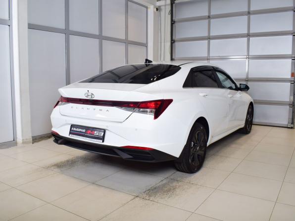 Hyundai Elantra VII (CN7) с пробегом 2021 года, цена 2 250 995 рублей, 13195 км, седан, Автокод Объявления