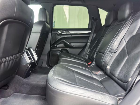 Porsche Cayenne II (958) с пробегом 2013 года, цена 2 900 000 рублей, 223377 км, внедорожник, Автокод Объявления