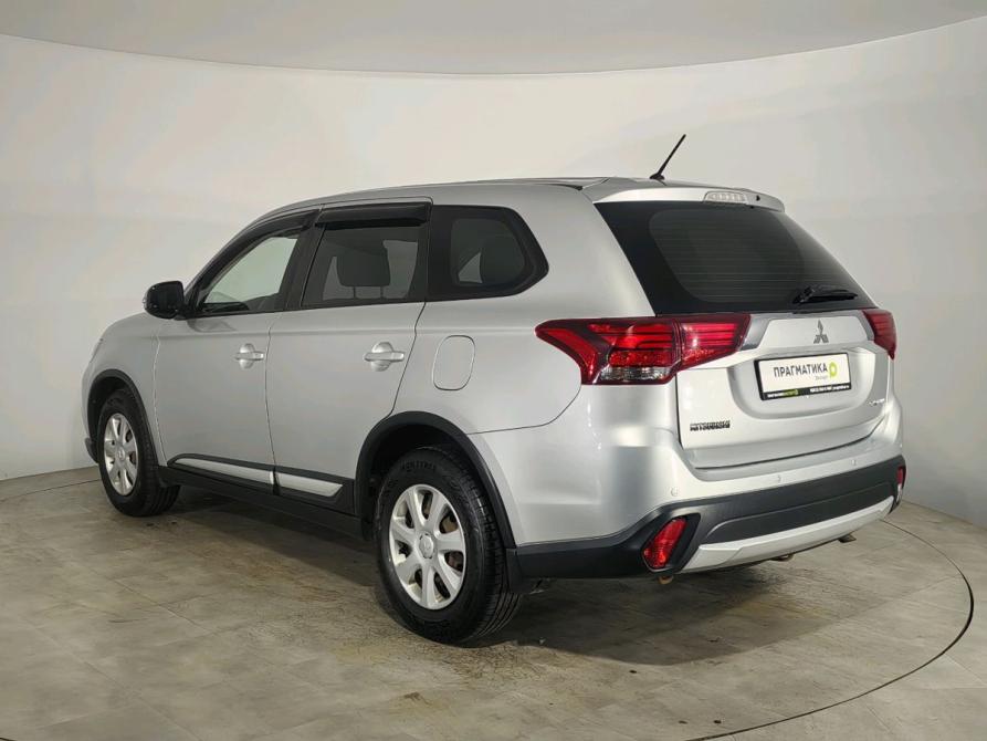 Mitsubishi Outlander III Рестайлинг 2 Санкт-Петербург  - изображение 7