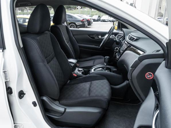 Nissan Qashqai II с пробегом 2015 года, цена 1 670 000 рублей, 92354 км, внедорожник, Автокод Объявления
