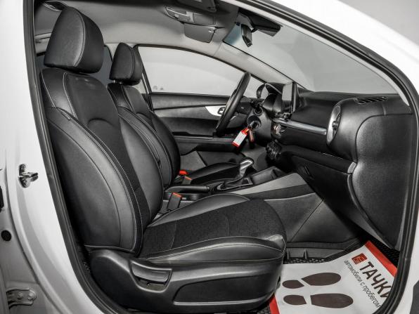 Kia K3 II Рестайлинг с пробегом 2024 года, цена 2 100 000 рублей, 22120 км, седан, Автокод Объявления