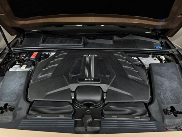 Bentley Bentayga I с пробегом 2018 года, цена 8 241 000 рублей, 108589 км, внедорожник, Автокод Объявления