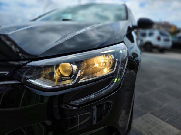 Renault Megane IV с пробегом 2018 года, цена 1 075 000 рублей, 140962 км, универсал, Автокод Объявления