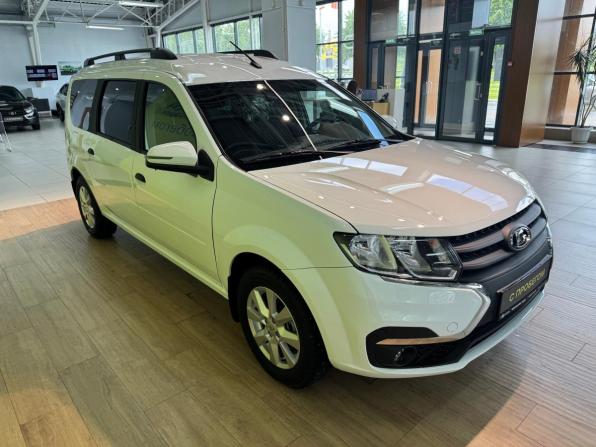Lada (ВАЗ) Largus I Рестайлинг с пробегом 2024 года, цена 1 530 000 рублей, 304 км, универсал, Автокод Объявления