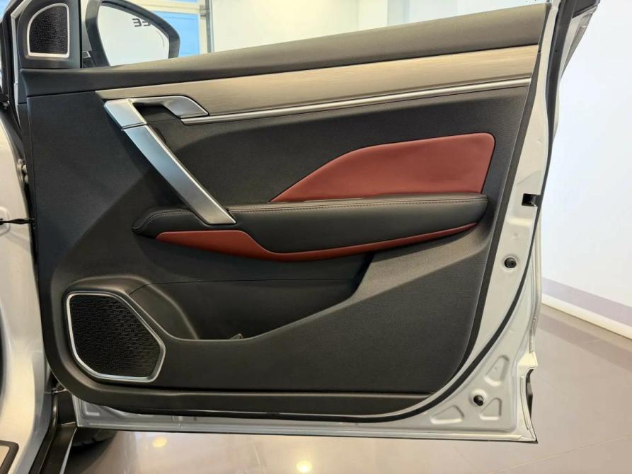 Geely Coolray I Подольск  - изображение 12