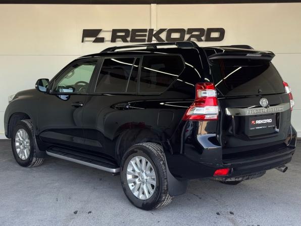 Toyota Land Cruiser Prado 150 Series Рестайлинг 1 с пробегом 2014 года, цена 3 799 000 рублей, 113913 км, внедорожник, Автокод Объявления