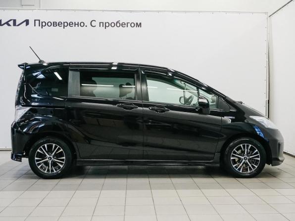 Honda Freed I Рестайлинг с пробегом 2011 года, цена 956 000 рублей, 147893 км, компактвэн, Автокод Объявления