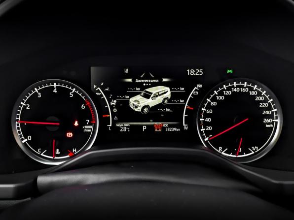 Toyota Land Cruiser 300 Series с пробегом 2022 года, цена 10 600 000 рублей, 38237 км, внедорожник, Автокод Объявления