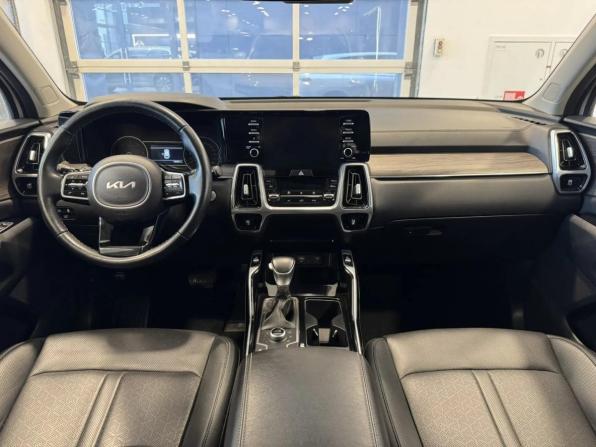 Kia Sorento IV с пробегом 2022 года, цена 3 299 000 рублей, 156090 км, внедорожник, Автокод Объявления