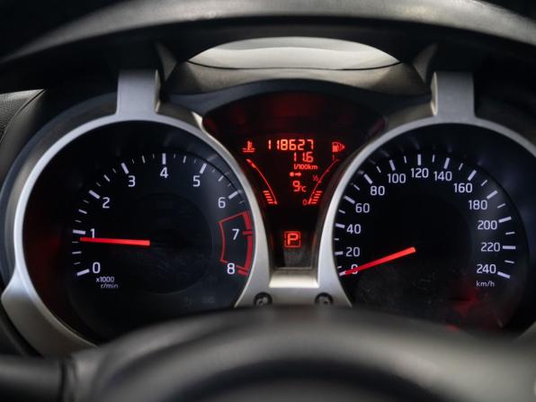 Nissan Juke I с пробегом 2012 года, цена 950 000 рублей, 118627 км, внедорожник, Автокод Объявления