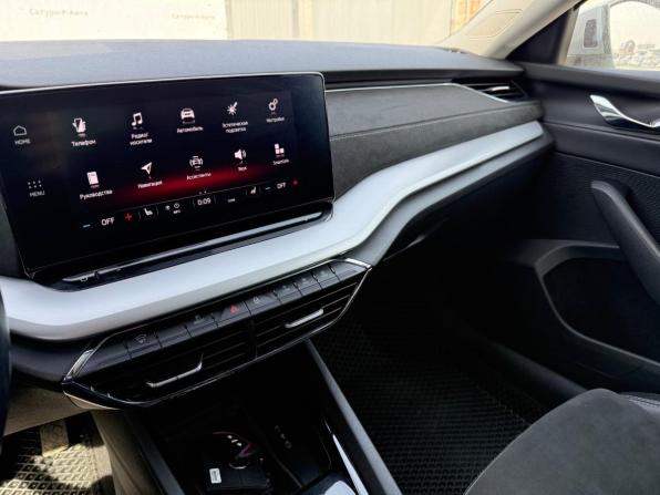 Skoda Octavia IV (A8) с пробегом 2021 года, цена 2 725 000 рублей, 92000 км, лифтбек, Автокод Объявления