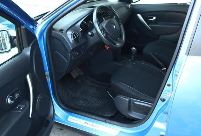 Renault Sandero II с пробегом 2015 года, цена 840 000 рублей, 80881 км, хэтчбек, Автокод Объявления