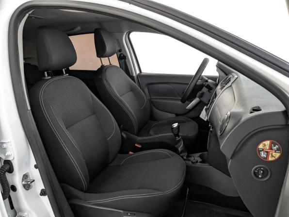 Renault Logan II Рестайлинг с пробегом 2022 года, цена 900 000 рублей, 151485 км, седан, Автокод Объявления