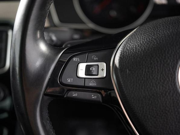 Volkswagen Passat B8 с пробегом 2016 года, цена 1 500 000 рублей, 142500 км, седан, Автокод Объявления
