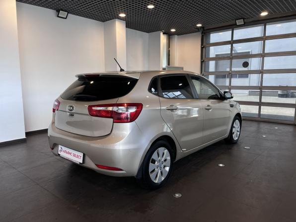 Kia Rio III с пробегом 2013 года, цена 890 000 рублей, 167309 км, хэтчбек, Автокод Объявления
