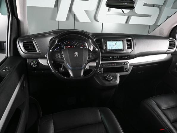 Peugeot Traveller I с пробегом 2018 года, цена 2 839 000 рублей, 200097 км, минивэн, Автокод Объявления