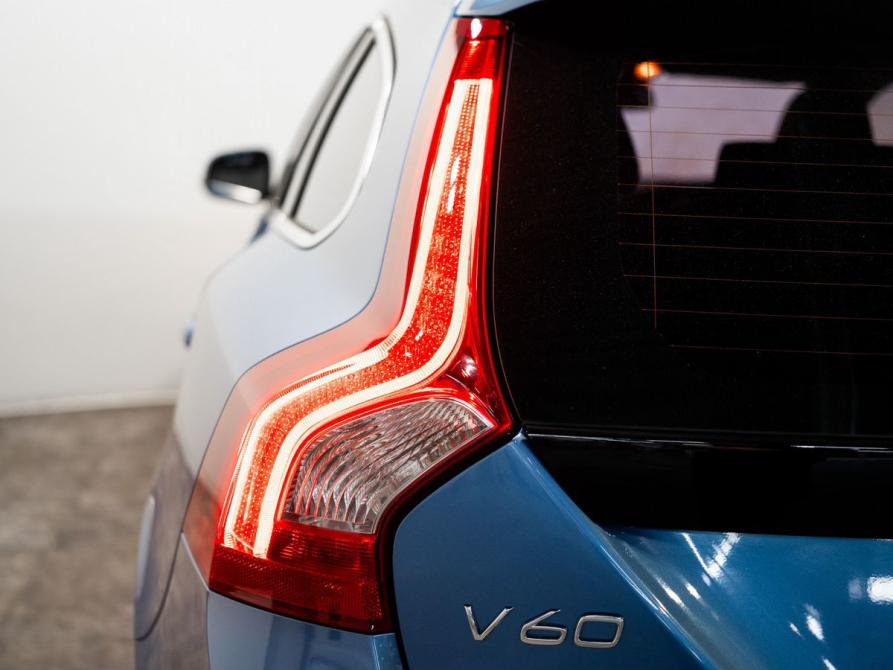 Volvo V60 I Рестайлинг Чита  - изображение 19